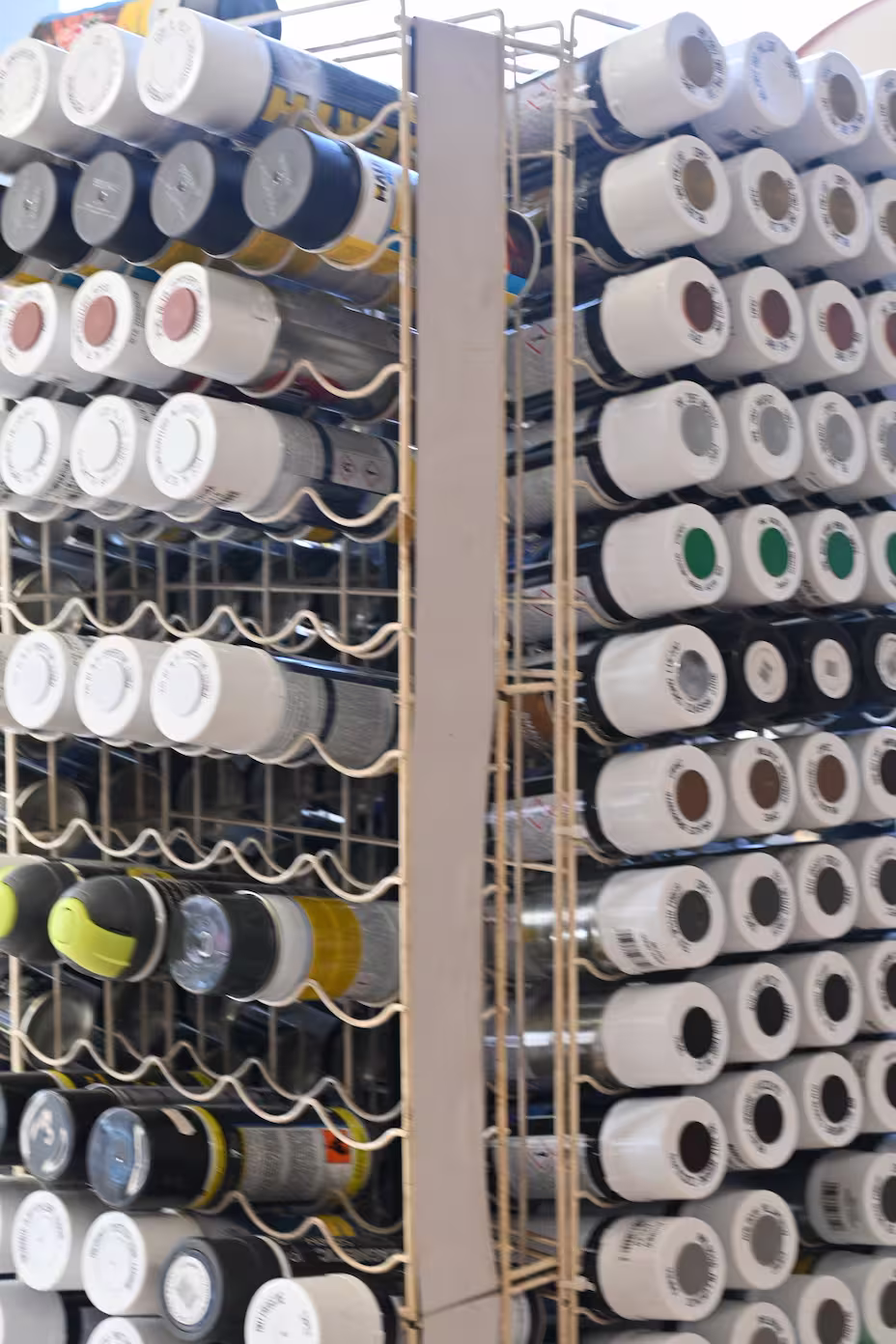 Banco servizio La Bottega del Colore a Busca
