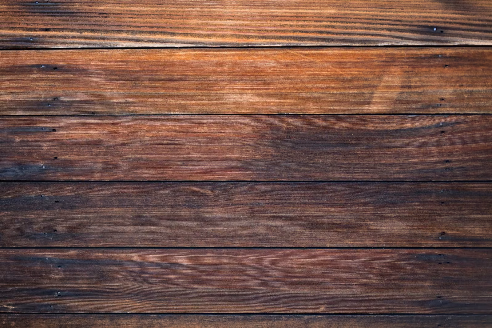 Finiture e trattamenti per legno